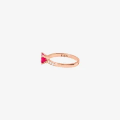 DAC3001 HEART DSR9R 040 Dodo heart ring rose gold synthetic ruby white diamonds