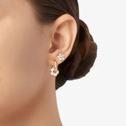 DHC3003 FLOWS EBB9R 110 Dodo flower stud earring rose gold mother of pearl white diamond
