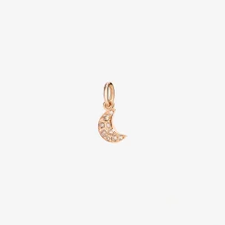 Ciondolo luna in oro rosa con diamanti.